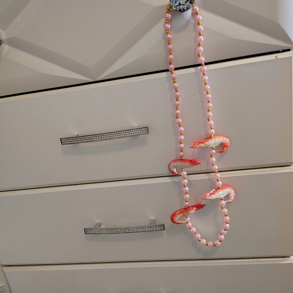 Crawfish Mardi Gras Beads Faux Pink Pearl Shrimp Nautical Necklace - Picture 7 of 7